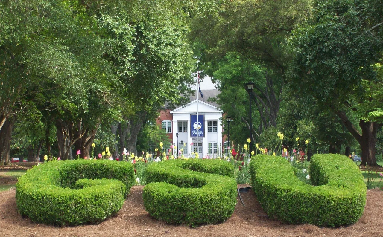 Sweetheart Circle campus entrance at Georgia Southern University