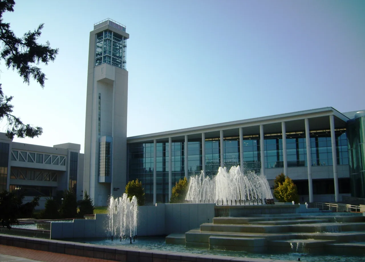 Meyer Library and the carillon on the university campus