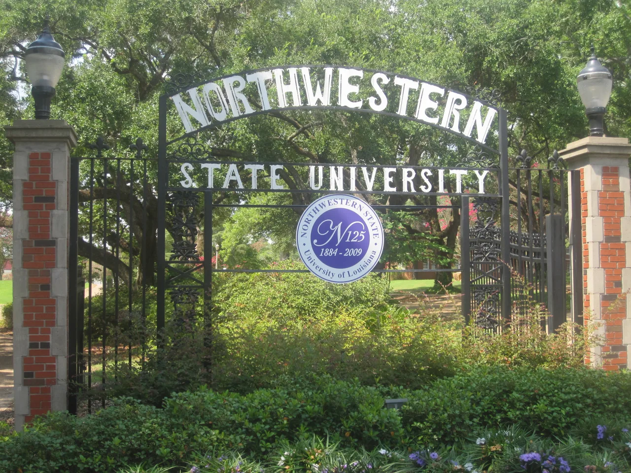 Northwestern State University campus: Main entrance to NSU IMG 2031