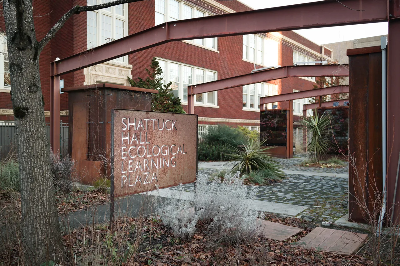 Portland State University campus: Shattuck Hall Ecological Learning Plaza