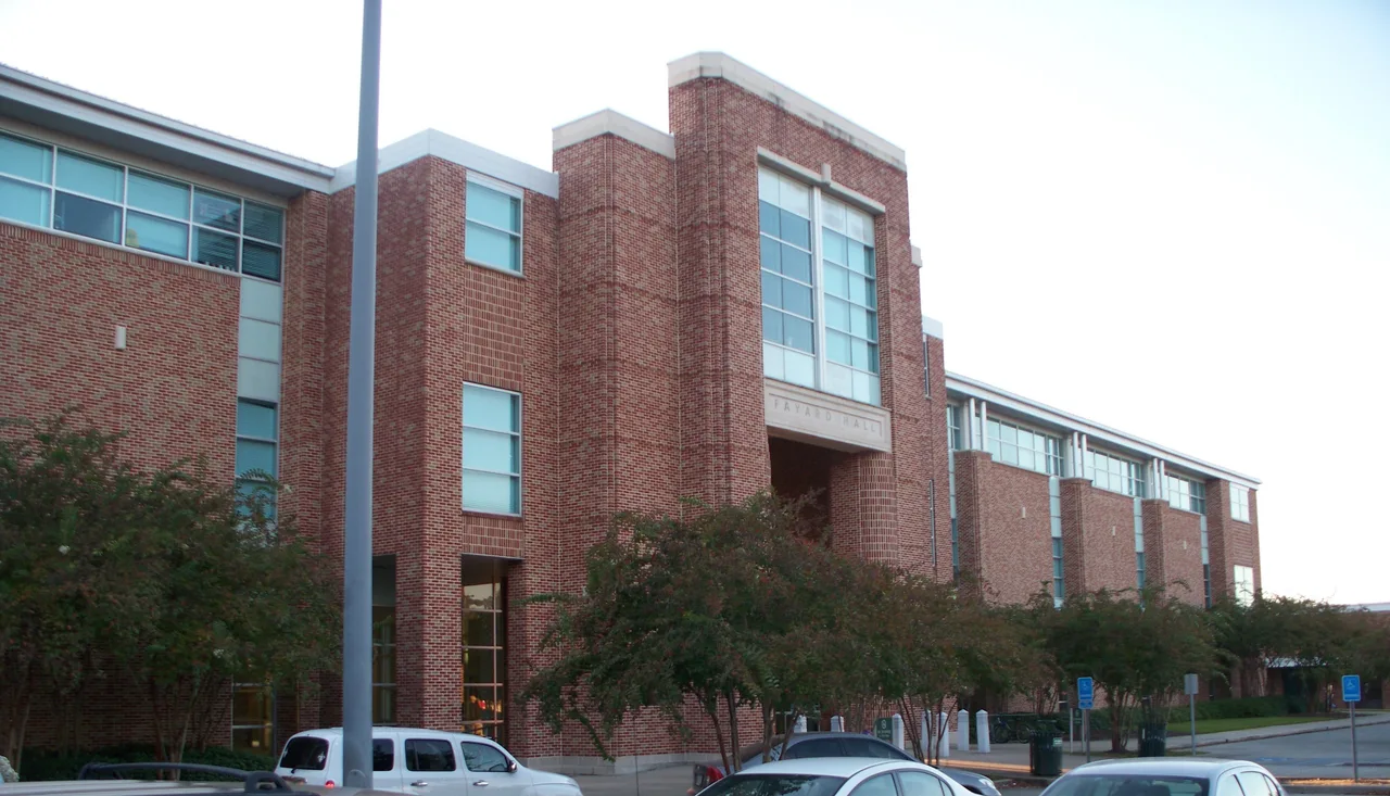 Southeastern Louisiana University campus: Fayard Hall from the east 2010-10-05