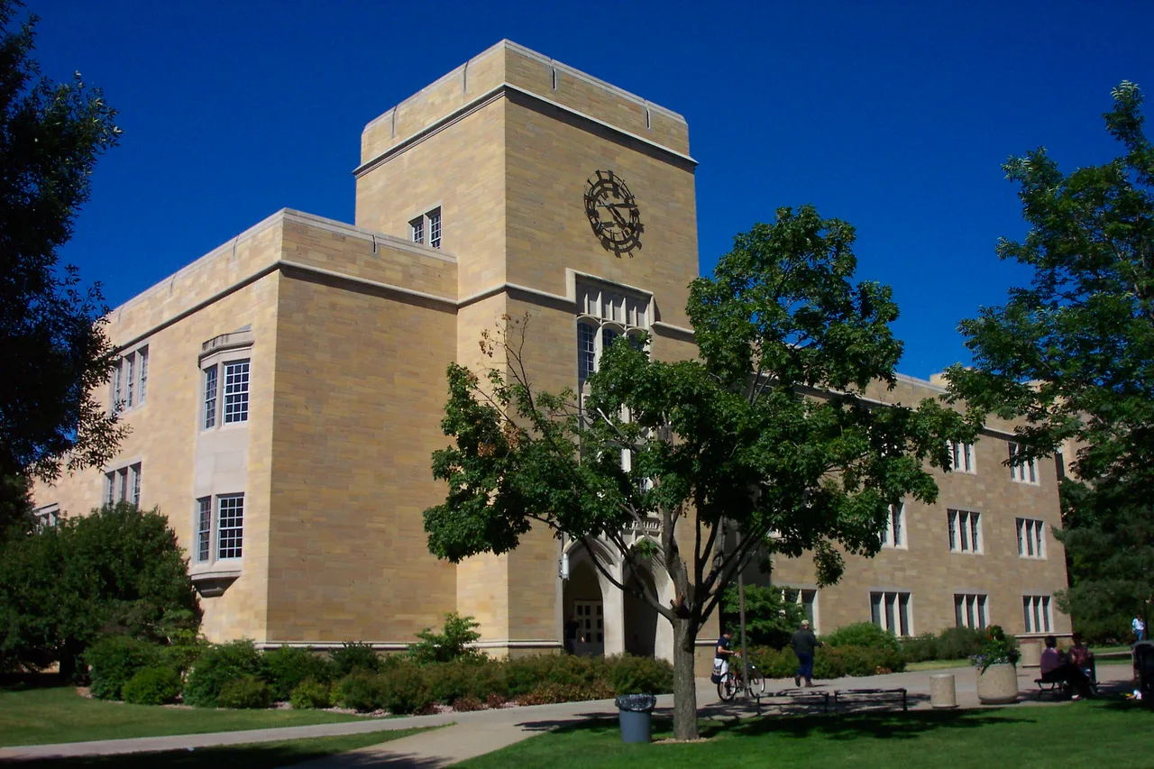 University of St. Thomas (Minnesota) campus: Murray-Herrick Center