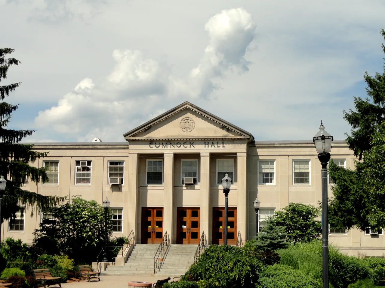 University of Massachusetts Lowell campus: Cumnock Hall - University of Massachusetts Lowell - DSC00148