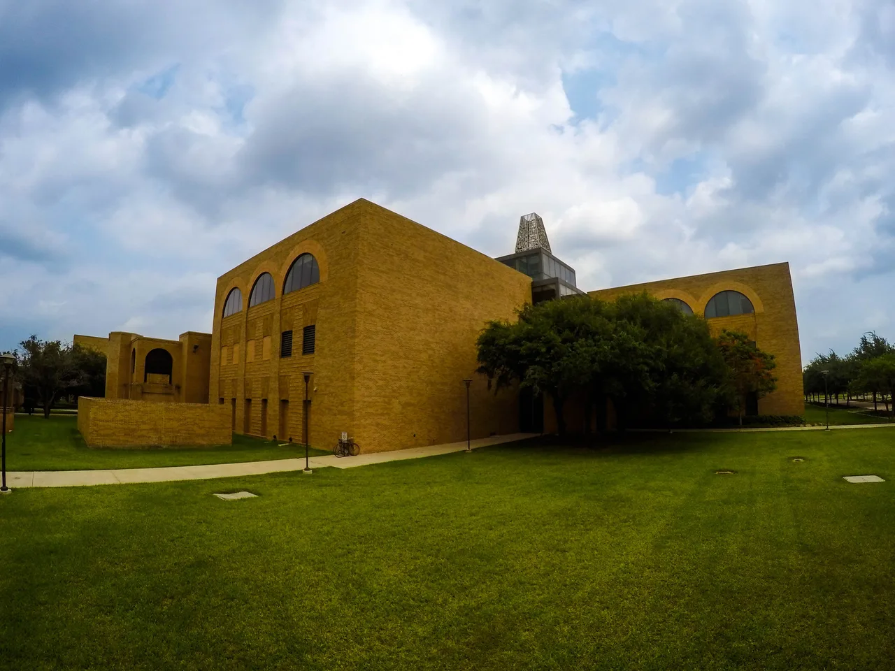 The University of Texas Rio Grande Valley campus: UTRGV College of Education Complex, Edinburg Campus