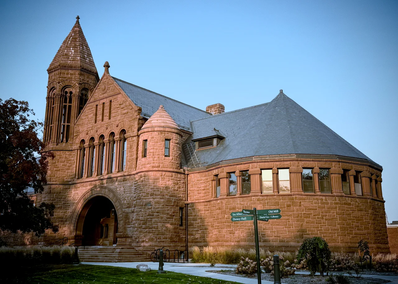 University of Vermont campus: University of Vermont Billings Library