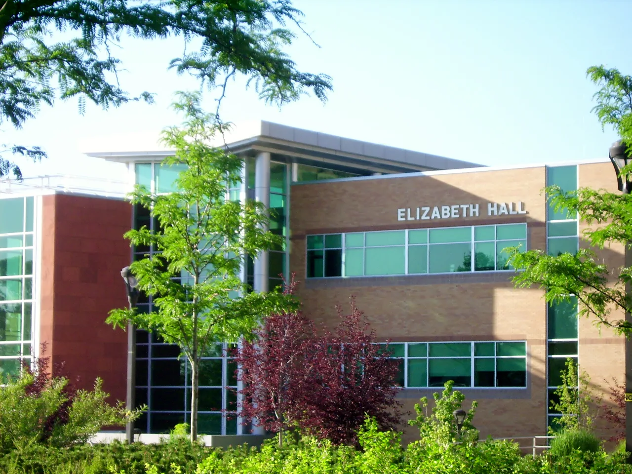Weber State University campus: Elizabeth Hall