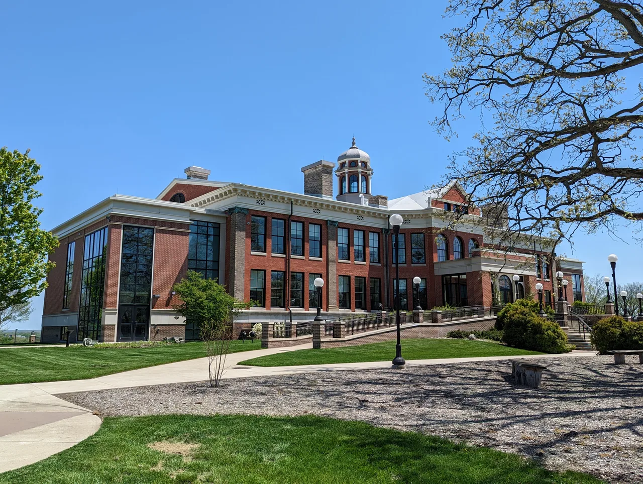 Heritage Hall Alumni Center at Western Michigan University